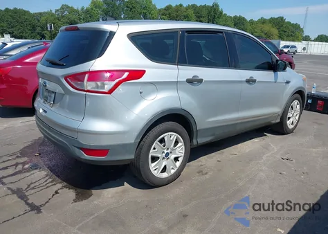 2016 Ford Escape S z USA, uszkodzony, nr VIN 1FMCU0F78GUC05313